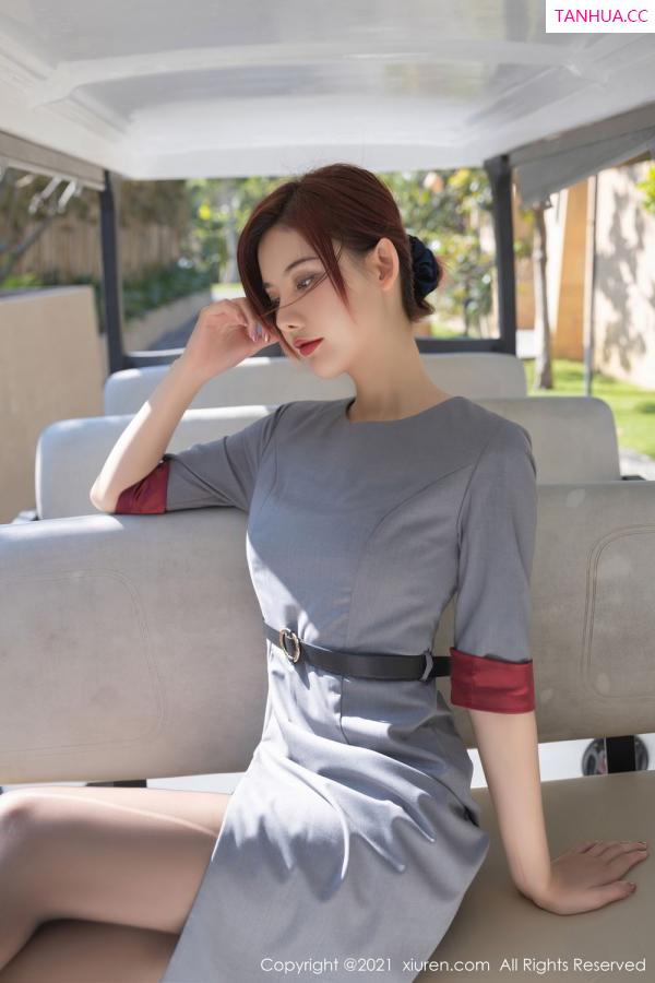 就是阿朱啊  [XiuRen]高清写真图 2021.04.12 VOL.3295 就是阿朱啊第2张图片